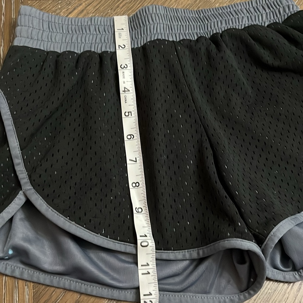 Champion black & gray mesh shorts Size S - Picture 15 of 17